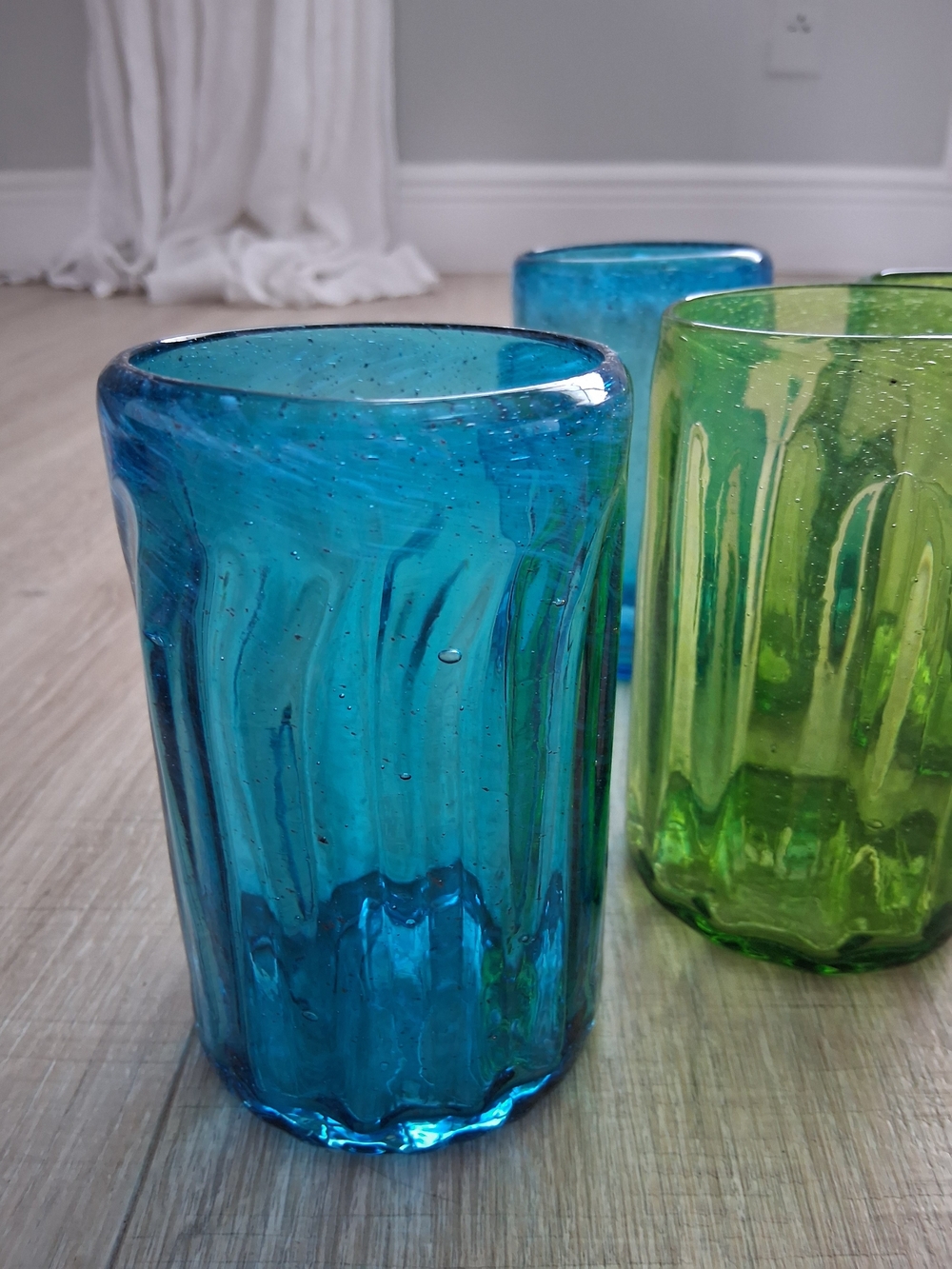 Vintage Handblown Drinking Glasses Blue and Green Bubbles - Picture 2 of 9